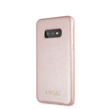 Cargar imagen en el visor de la galería, Forro/ Funda Guess irindescent PU Piel Rosa Samsung S10e
